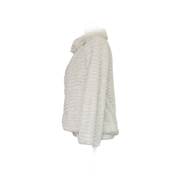 COPY - 🎉HP🎉Patagonia Pelage Fleece Jacket in Raw Linen - Picture 6 of 14